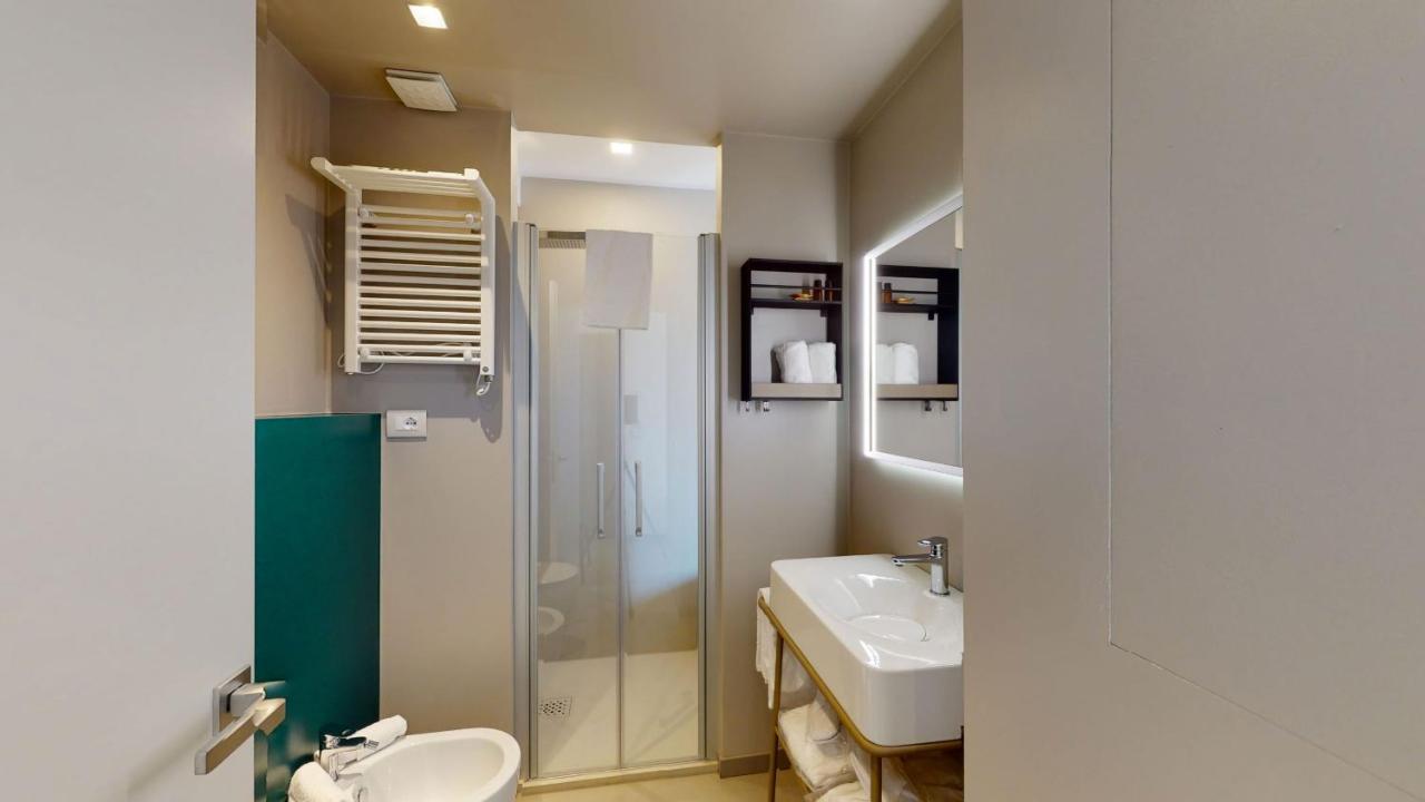 Diva Hotel Lignano - Adults Only لينانو سابيادورو المظهر الخارجي الصورة