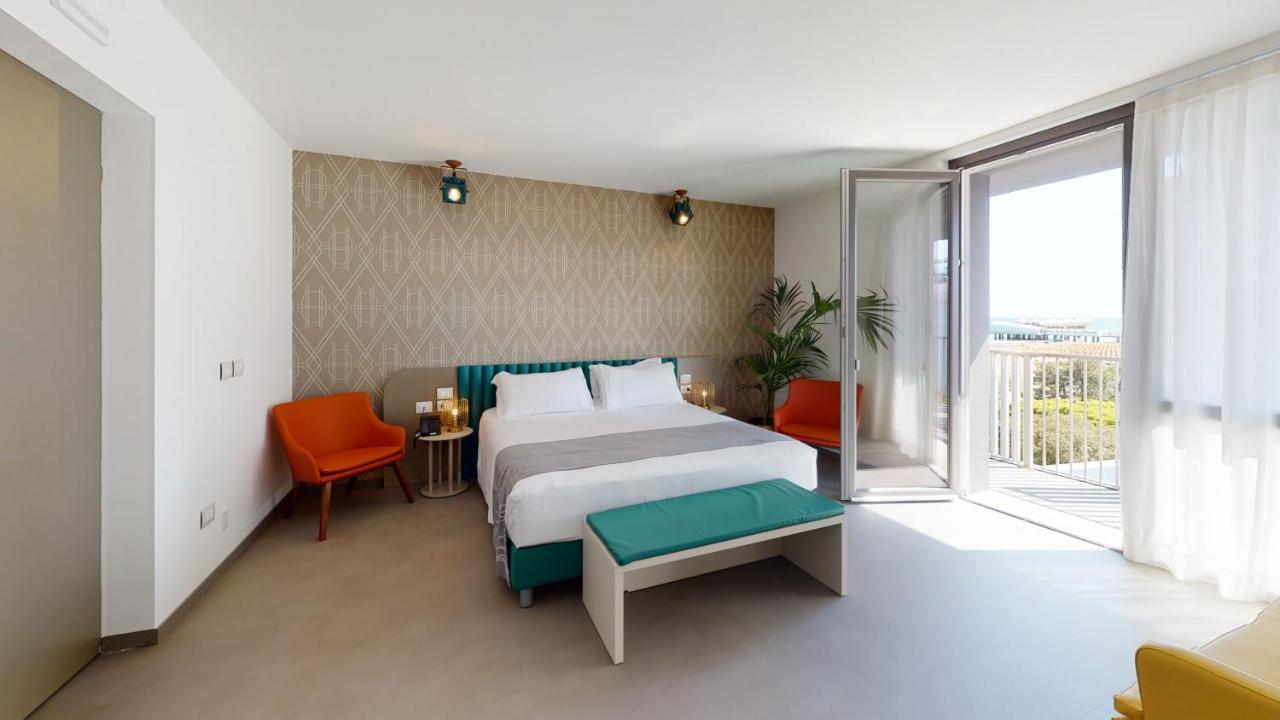 Diva Hotel Lignano - Adults Only لينانو سابيادورو المظهر الخارجي الصورة