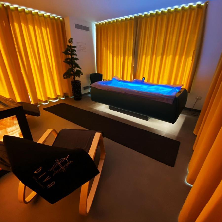 Diva Hotel Lignano - Adults Only لينانو سابيادورو المظهر الخارجي الصورة