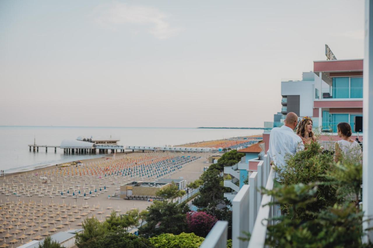 Diva Hotel Lignano - Adults Only لينانو سابيادورو المظهر الخارجي الصورة