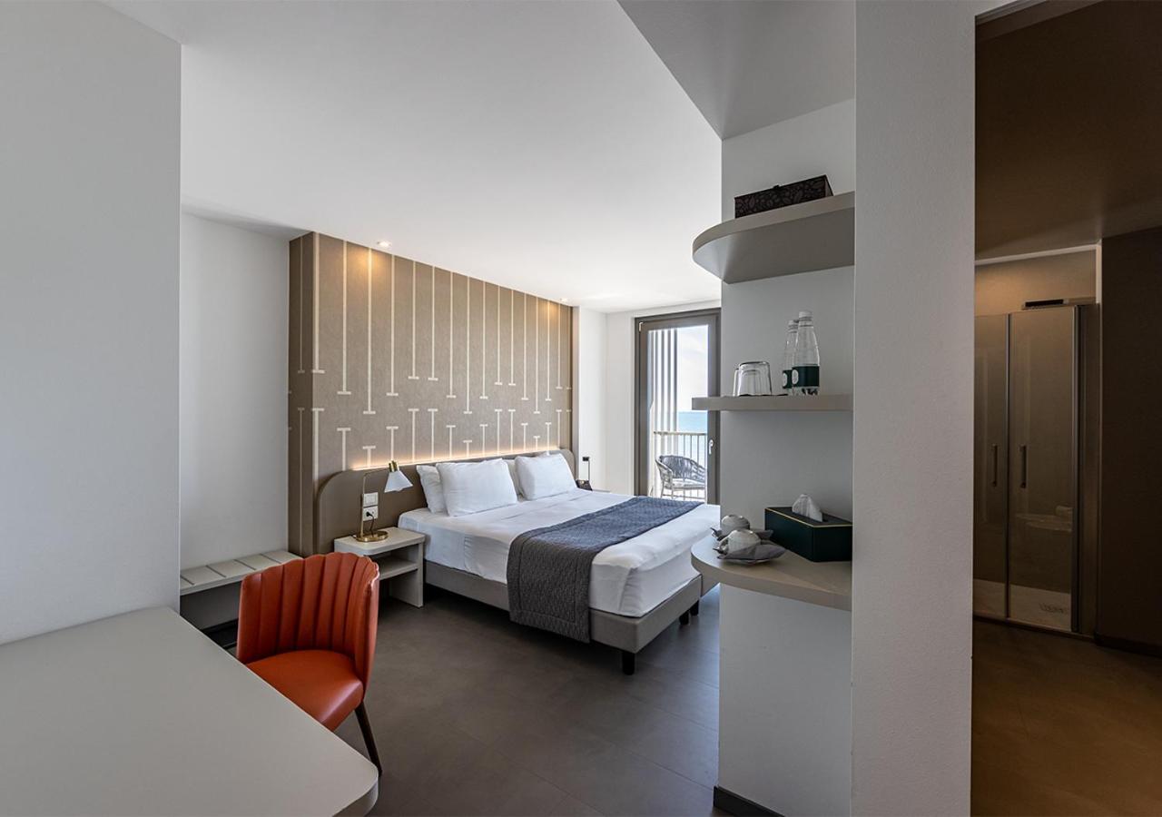Diva Hotel Lignano - Adults Only لينانو سابيادورو المظهر الخارجي الصورة